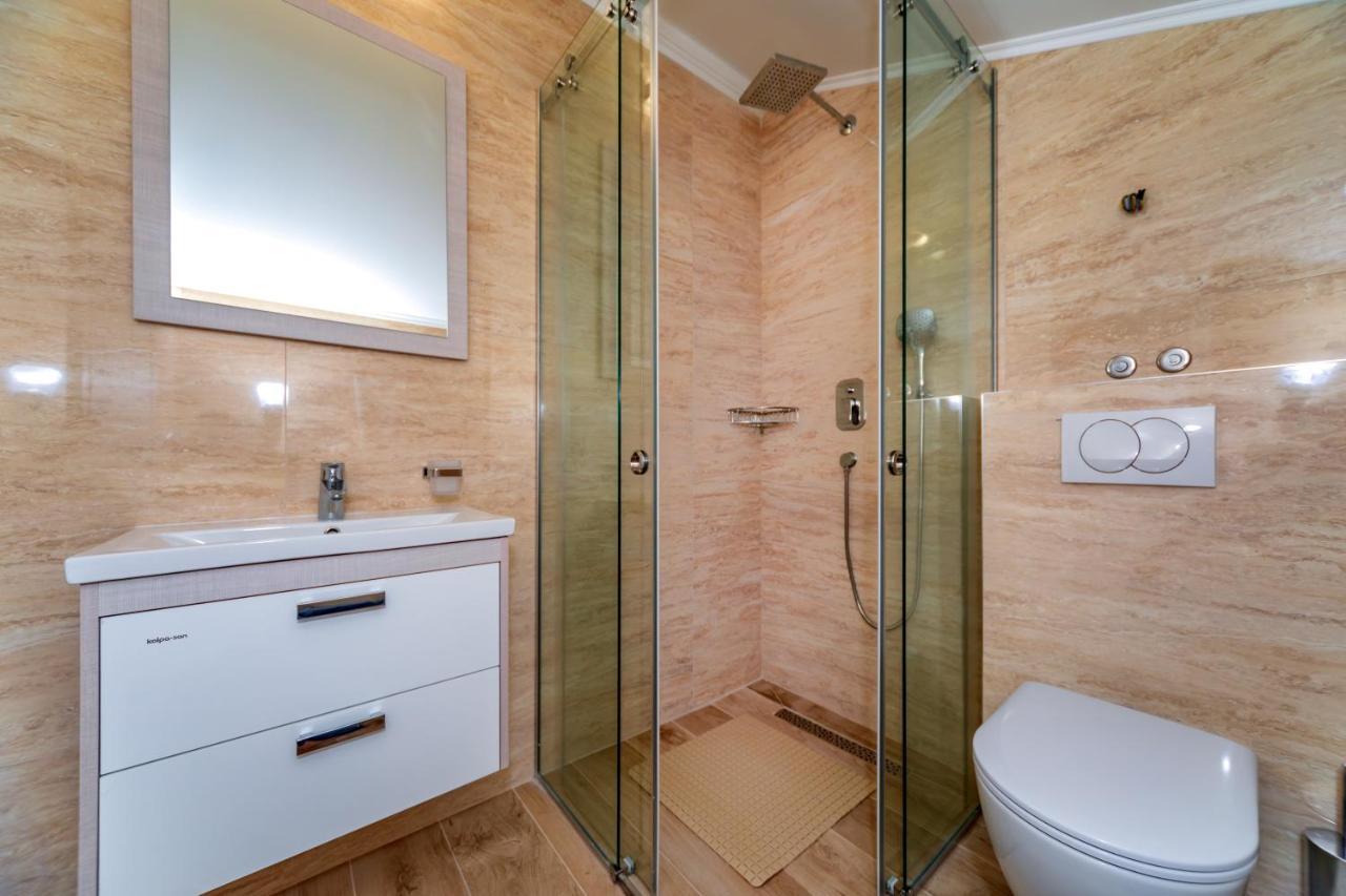 Luxury Apartments Queen Petrovac Exterior photo