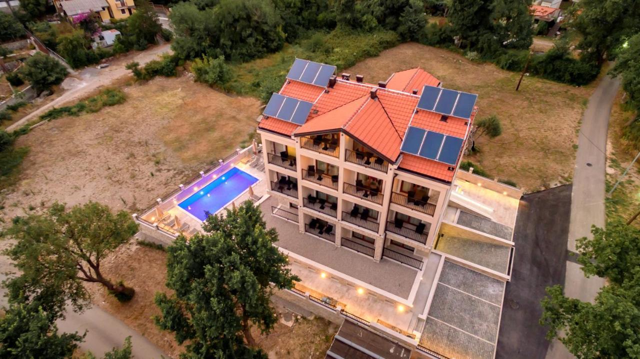 Luxury Apartments Queen Petrovac Exterior photo